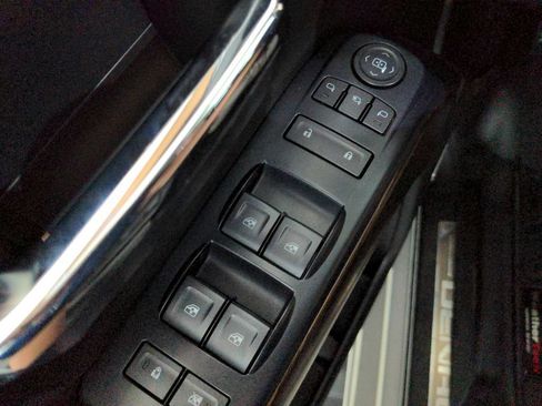 Used 2019 GMC Sierra 3500 Denali AWD/4WD image 25