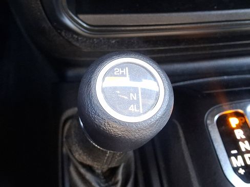 Used 2021 Jeep Wrangler Unlimited Sport AWD/4WD image 28