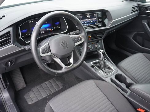 Used 2024 Volkswagen Jetta S image 9