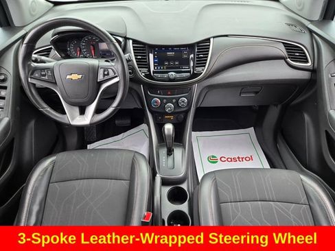 Used 2020 Chevrolet Trax LT w/ Redline Edition FWD image 15
