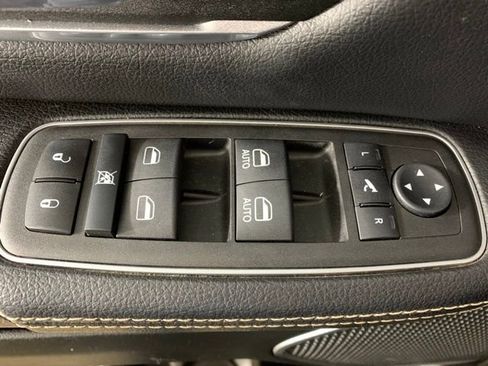 Used 2023 RAM 1500 Laramie AWD/4WD image 28