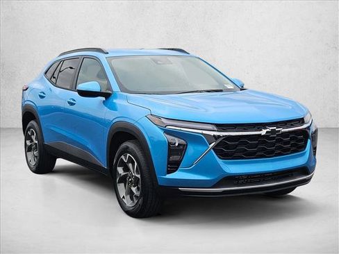 New 2026 Chevrolet Trax LT w/ Driver Confidence Package image 7