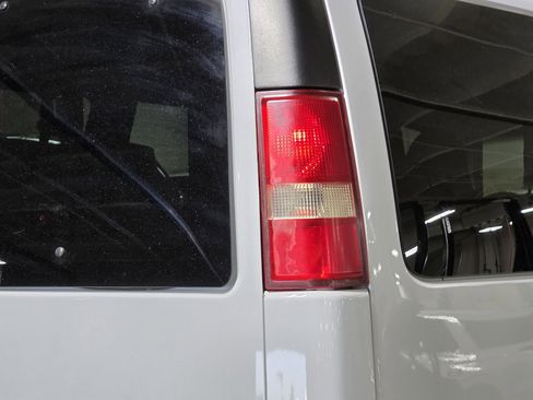 Used 2017 Chevrolet Express 2500 LS image 12