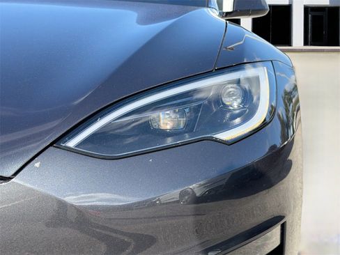 Used 2025 Tesla Model S Plaid image 11