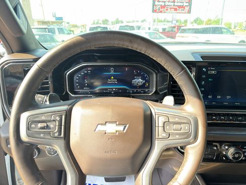 Used 2024 Chevrolet Silverado 1500 LTZ w/ Z71 Off-Road Package AWD/4WD image 27
