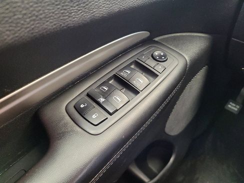 Used 2019 Dodge Durango SXT AWD/4WD image 32