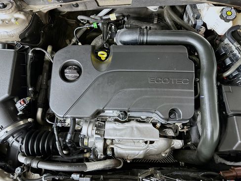 Used 2023 Chevrolet Malibu LT w/ Driver Confidence Package image 32