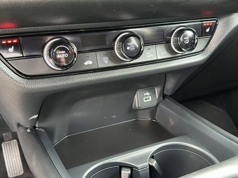 Used 2025 Honda HR-V Sport image 16