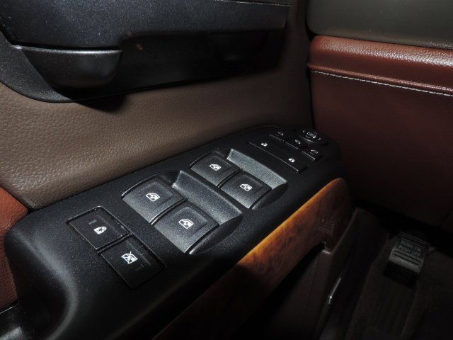 Used 2018 Chevrolet Silverado 2500 High Country w/ Duramax Plus Package AWD/4WD image 26