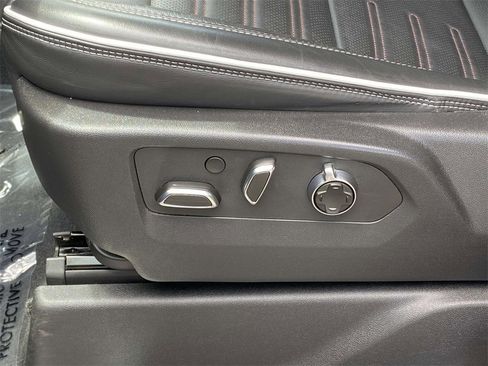 Used 2023 GMC Sierra 1500 AT4X image 14