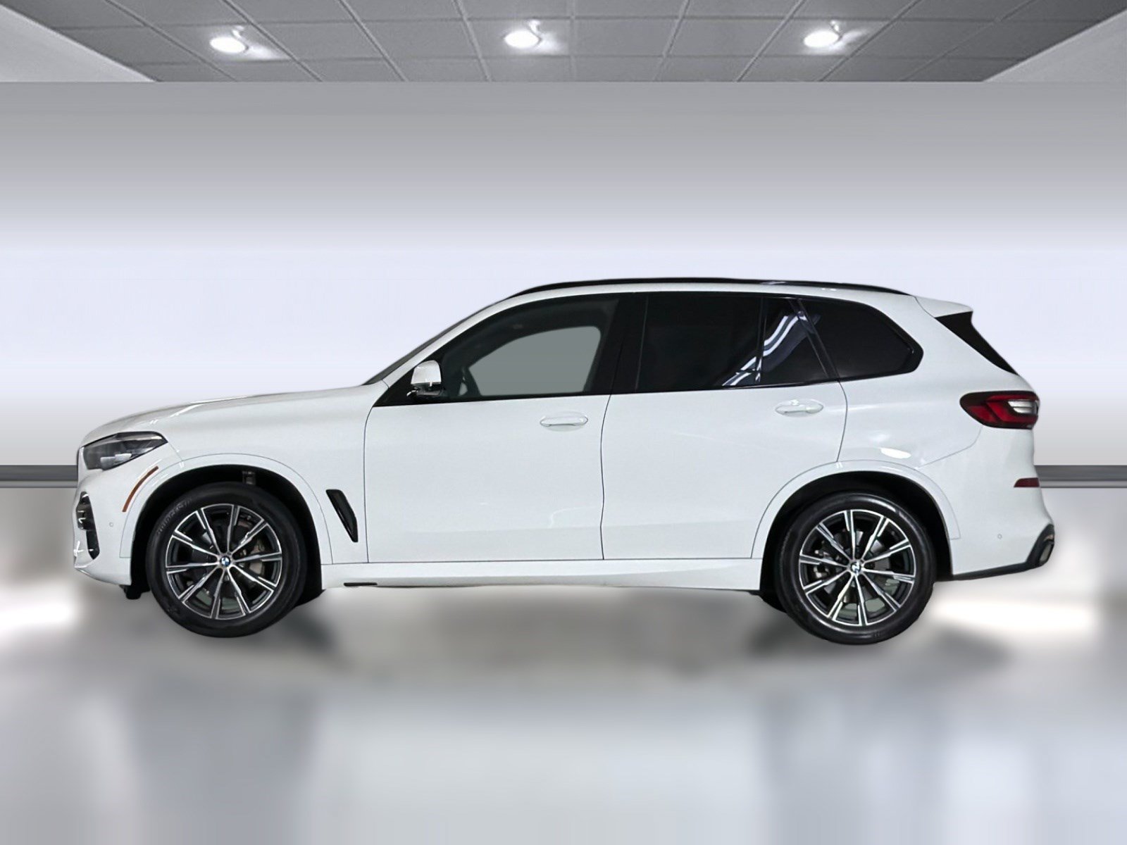 Used 2023 BMW X5 sDrive40i w/ M Sport Package RWD image 2