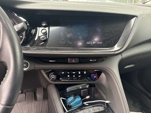 Used 2023 Buick Envision Preferred image 9