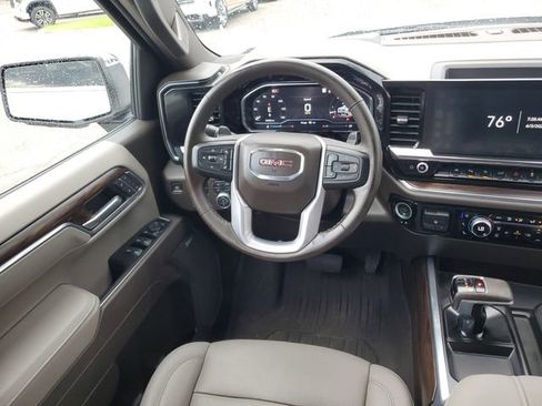 Used 2025 GMC Sierra 1500 SLT w/ SLT Premium Plus Package AWD/4WD image 14