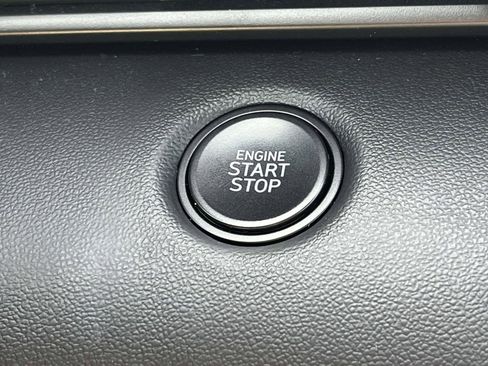 Certified 2025 Hyundai Elantra Sport image 24