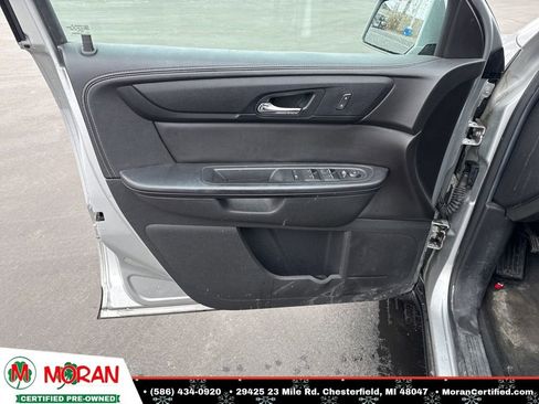 Used 2015 Chevrolet Traverse LT image 10