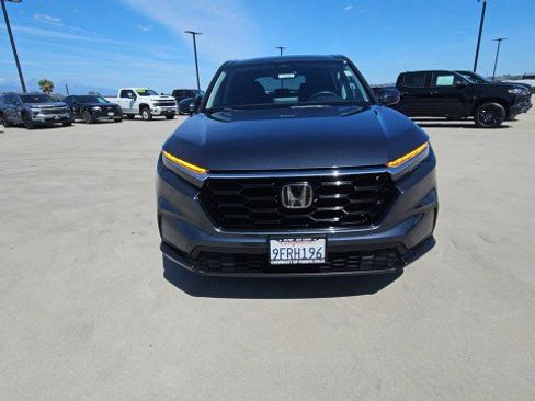 Used 2023 Honda CR-V EX image 3