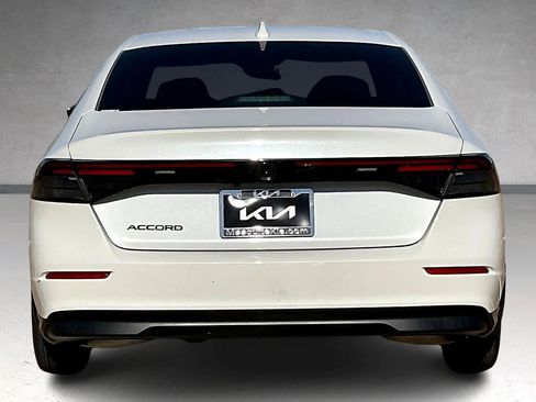 Used 2023 Honda Accord EX image 5