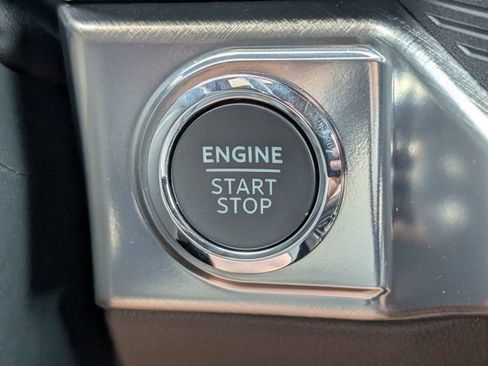 New 2025 Ford F150 King Ranch w/ FX4 Off-Road Package AWD/4WD image 32