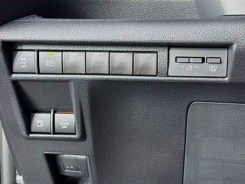 New 2026 Toyota Sienna Limited AWD/4WD image 14