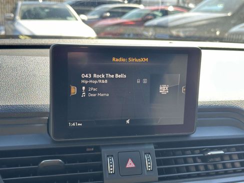 Used 2019 Audi SQ5 Premium image 24