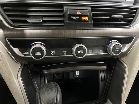 Certified 2019 Honda Accord LX image 24