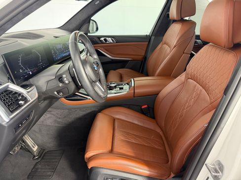 Certified 2024 BMW X7 M60i w/ Executive Package AWD/4WD image 5