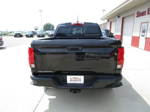 Used 2024 Chevrolet Colorado Trail Boss w/ Technology Package AWD/4WD image 6