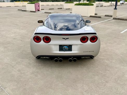 Used 2007 Chevrolet Corvette Coupe w/ Preferred Equipment Group RWD image 47
