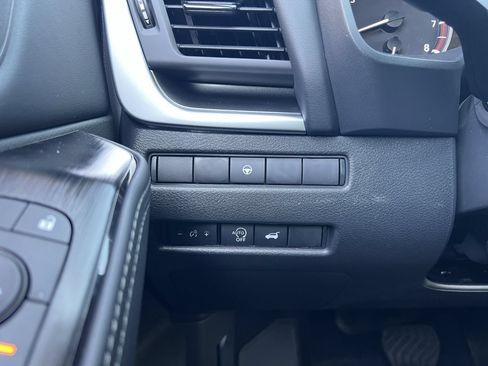 New 2026 Nissan Rogue SV AWD/4WD image 12