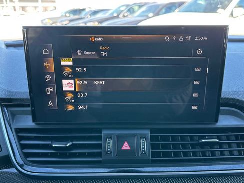 Used 2024 Audi SQ5 Prestige w/ Prestige Package image 27