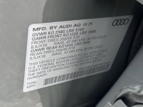 Certified 2025 Audi Q3 2.0T Premium w/ Convenience Package image 24