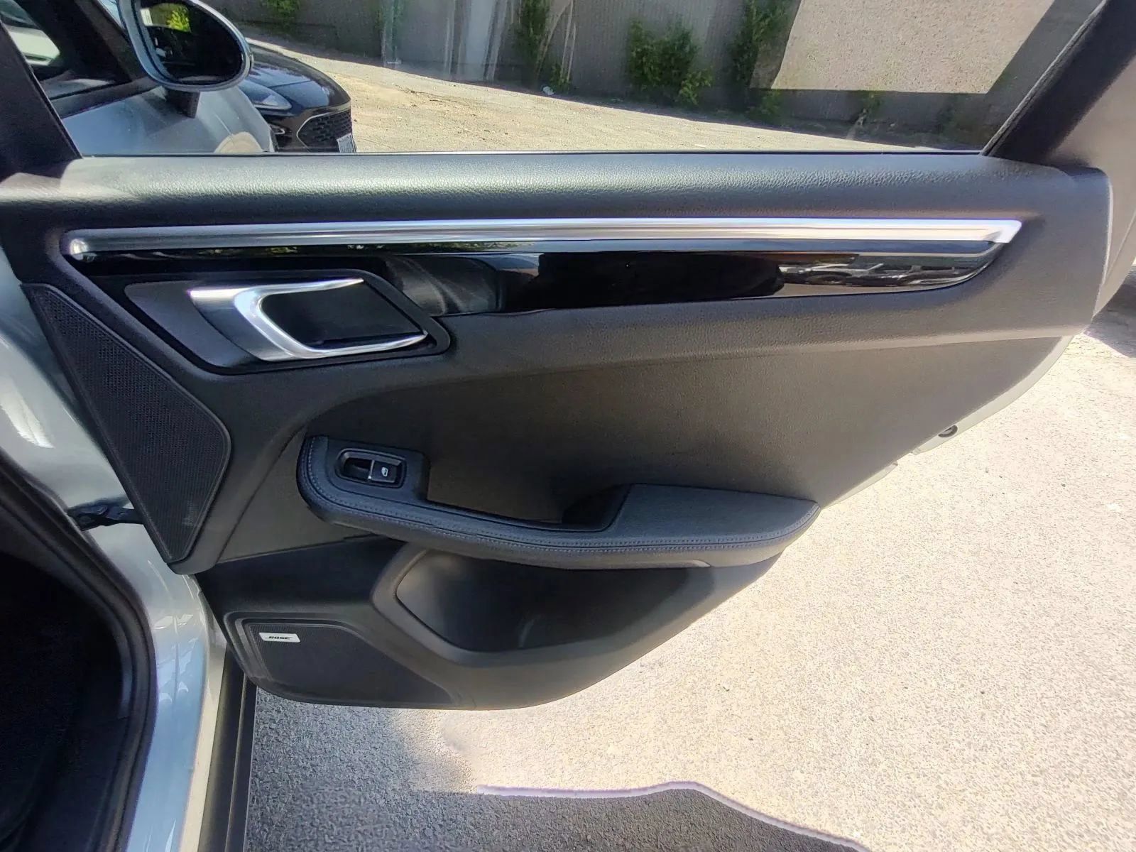 Used 2019 Porsche Macan AWD/4WD image 44