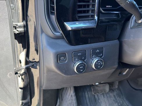 Used 2022 GMC Sierra 1500 Elevation w/ LPO, Elevation Black Package AWD/4WD image 11