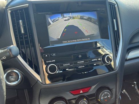 Used 2021 Subaru Forester Premium image 18