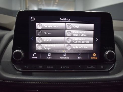 Used 2021 Nissan Rogue S image 19