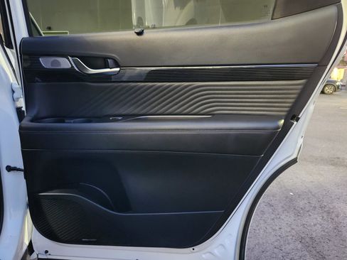Used 2024 Hyundai Palisade Calligraphy image 48