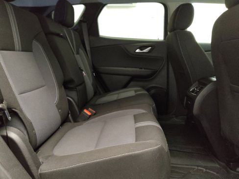 Used 2024 Chevrolet Blazer LT w/ Convenience Package FWD image 19