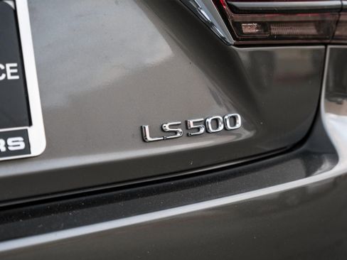 Used 2021 Lexus LS 500 w/ Accessory Package (Z1) image 54