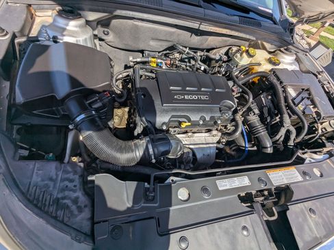 Used 2014 Chevrolet Cruze LT w/ RS Package image 34