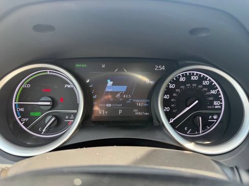 Certified 2022 Toyota Camry XLE w/ Cold Weather Package FWD image 14