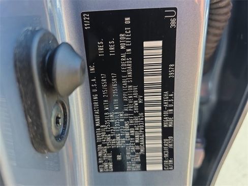 Used 2023 Toyota Corolla Cross LE image 38