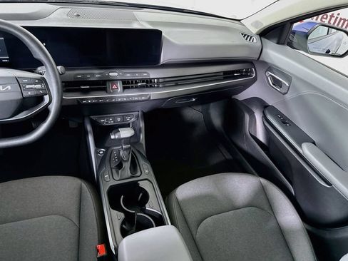 Used 2025 Kia K4 FWD image 26