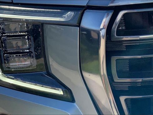 Used 2024 GMC Yukon AT4 w/ Technology Package AWD/4WD image 28