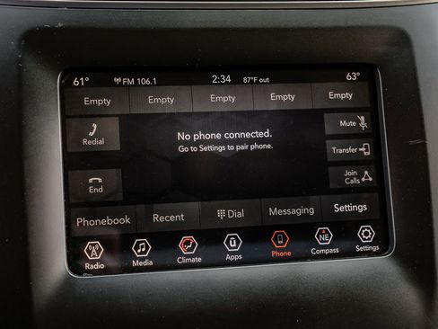 Used 2019 Jeep Cherokee Latitude Plus w/ Comfort/Convenience Group image 35