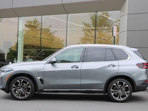 Used 2025 BMW X5 sDrive40i w/ Premium Package RWD image 6