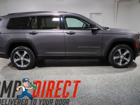 Used 2023 Jeep Grand Cherokee L Limited w/ Luxury Tech Group II AWD/4WD image 6
