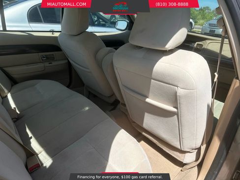 Used 2006 Mercury Grand Marquis GS image 23