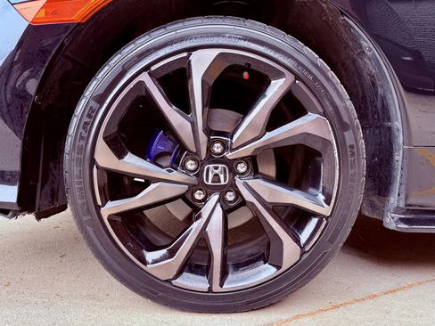Used 2018 Honda Civic Sport image 22