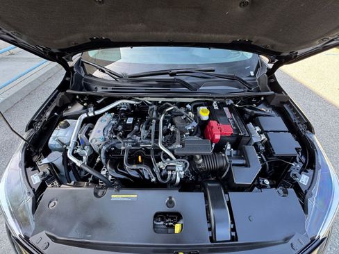 Used 2025 Nissan Sentra SV image 31