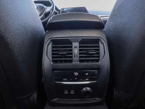 Used 2019 BMW 330i xDrive 330i xDrive w/ Convenience Package image 14